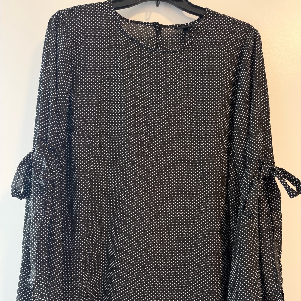 Who What Wear Black and White Dotted Blouse